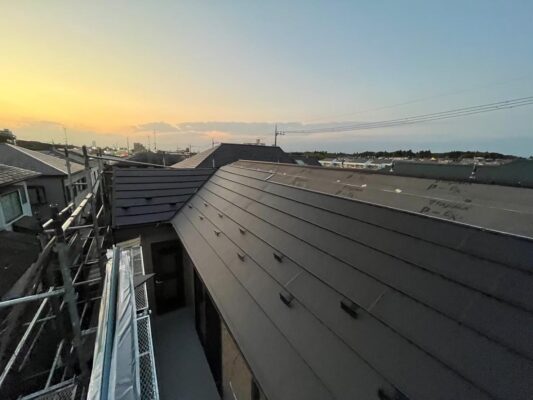 千葉市にて屋根修理　カバー工法　完工