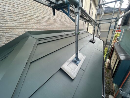 千葉市緑区にて屋根修理　カバー工法　完工