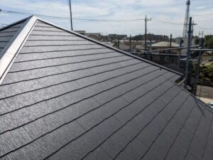千葉市若葉区にて屋根修理　コロニアル屋根の葺き替え工事　完工